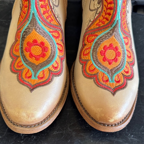 Corral Multicolor Embroidered Ankle Boots - Picture 7 of 14